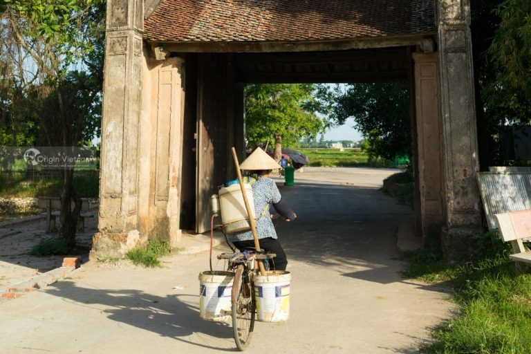 Hanoi_Traditional_Handicraft_Villages_Duong_Lam_village